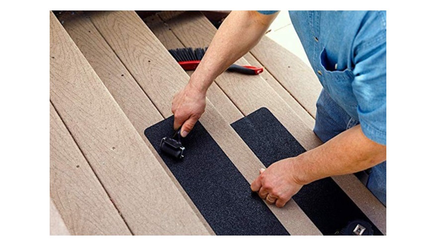 防滑膠帶是什么材料構(gòu)成的-膠帶廠家推薦【昆山玉寰】